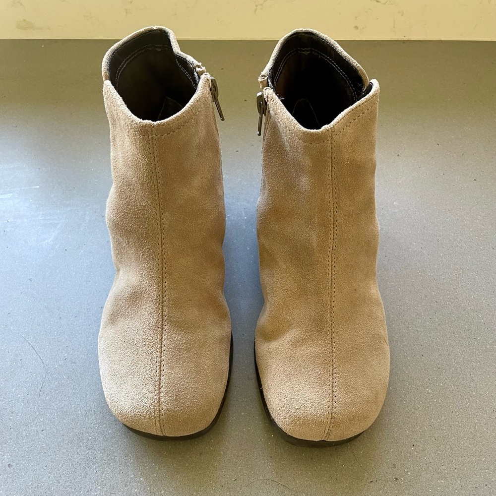 Women’s Suede Flat Booties (size 6.5) - Picture 3 of 4